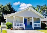 Building Photo - Cozy Smart 3BR 2 Bath House in Sarasota