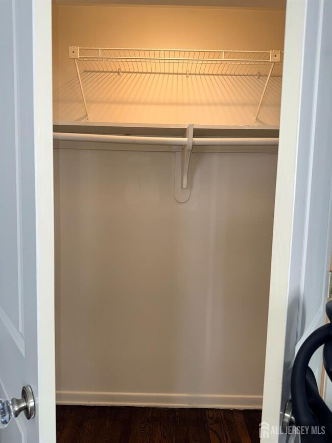 Building Photo - 27 Rector Ave