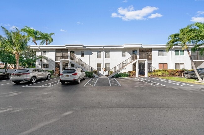 Building Photo - 14895 Builtmore Way