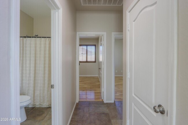 Building Photo - 39147 N Luke Ln