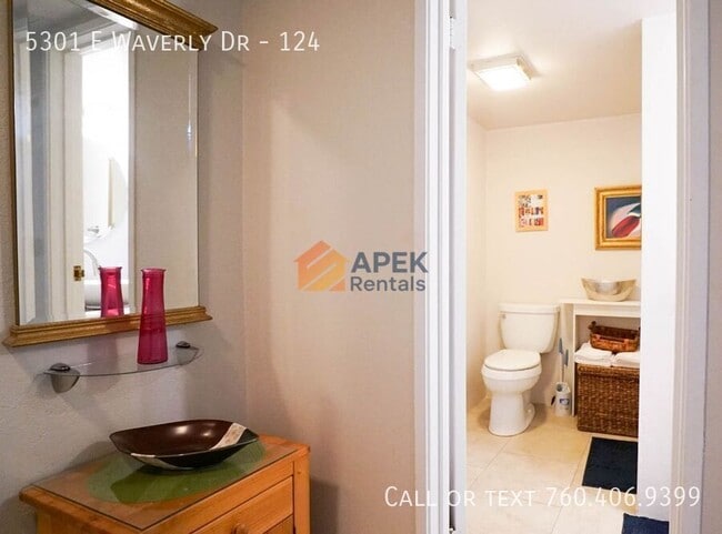 Building Photo - 5301 E Waverly Dr