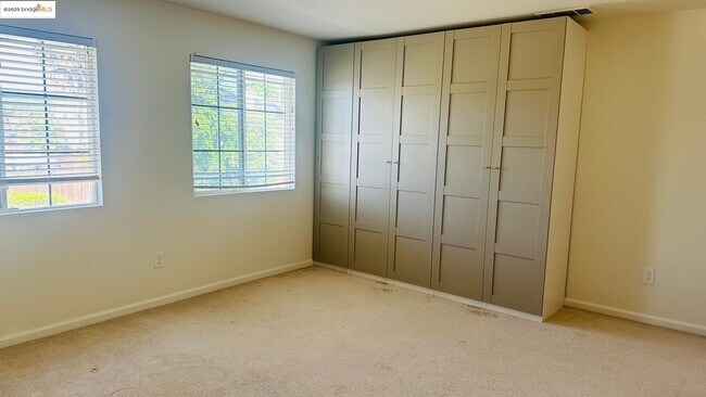 Building Photo - 4537 Pronghorn Way