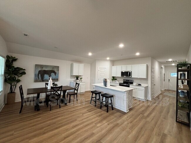 Building Photo - 260 Alyece Ln