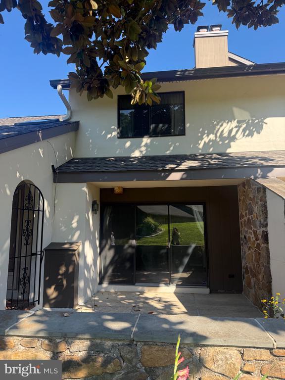 Building Photo - 14 Oak Knoll Dr