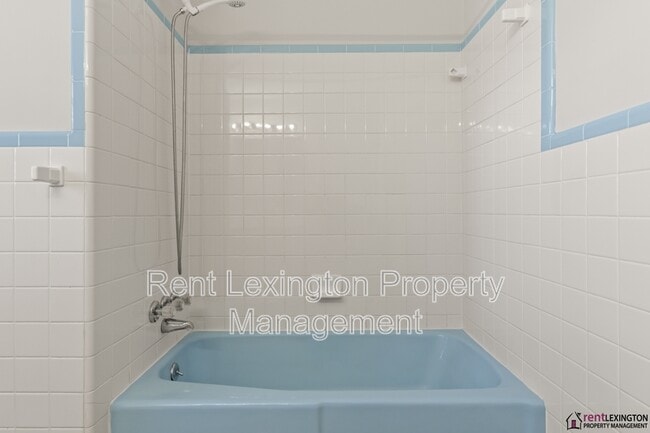 Building Photo - 152 Bayberry Rd