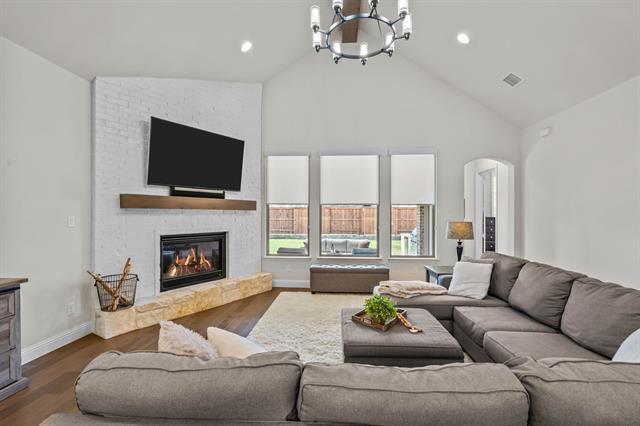 Building Photo - 3861 Dewberry Ln