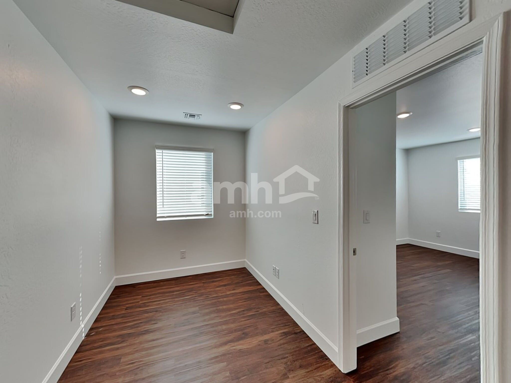 Building Photo - 8887 N 171st Dr