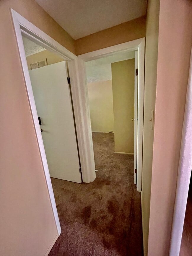 Building Photo - 3 Bed 1.5 Bath- Bridgeville PA