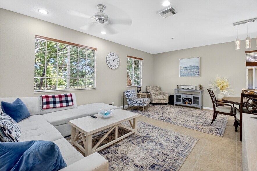 Building Photo - 4603 Danson Way