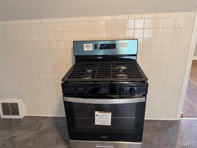 Building Photo - 840 Pershall Rd