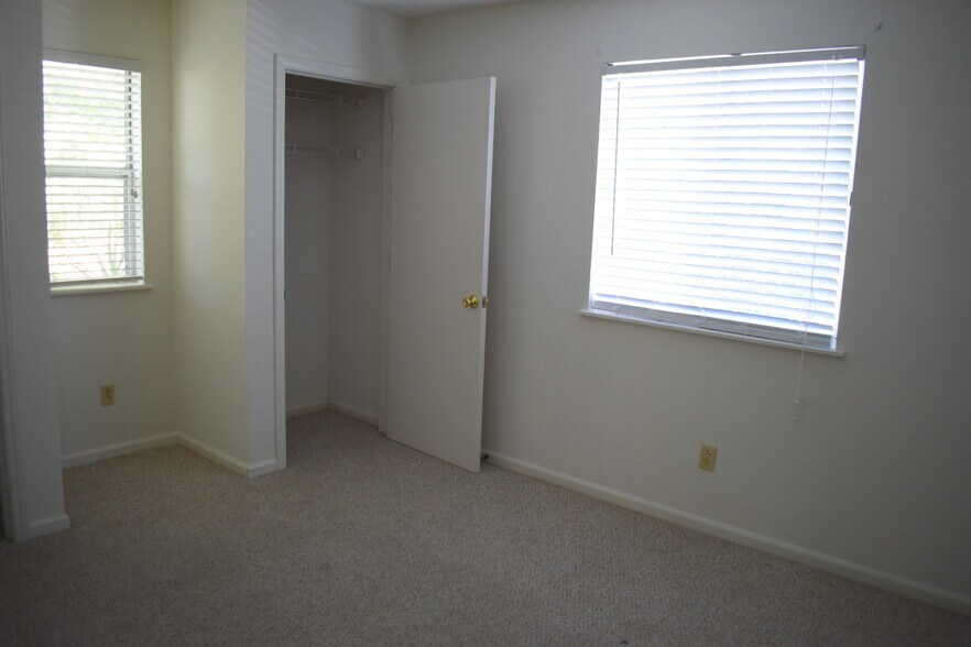 Building Photo - 4541 Kimberly Way
