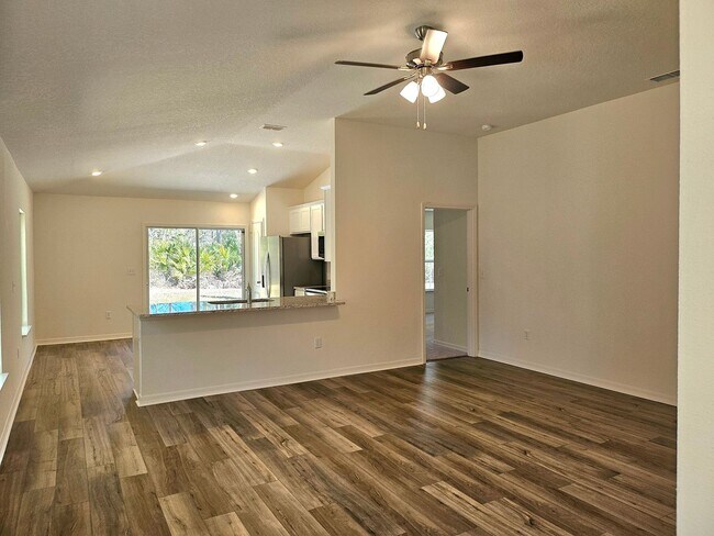 Building Photo - Brand New modern 3 Bed, 2 bath with 2 car garage in Palm Coast minutes from the Beach and shopping