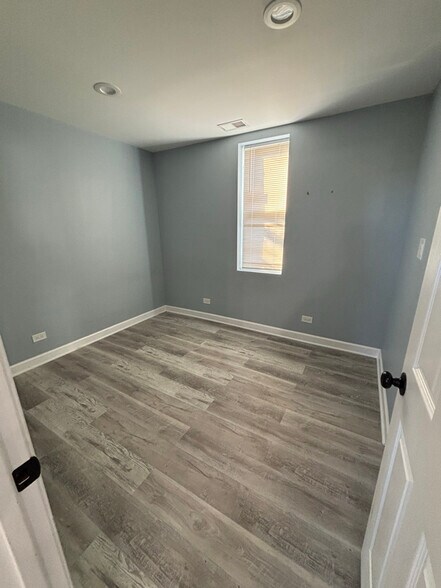 Building Photo - 3109 W Arthington St