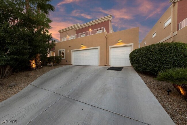 Building Photo - 5691 Deer Creek Falls Ct