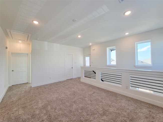 Building Photo - 10058 Rosette Dr