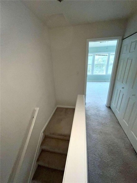 Building Photo - 1008 Prestwyck Ct