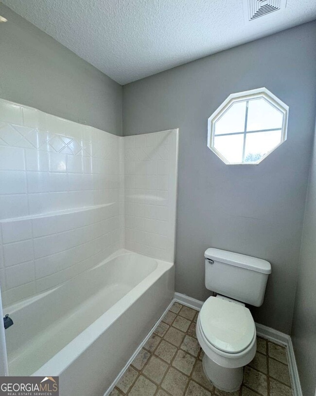 Building Photo - 104 Sugar Maple Way