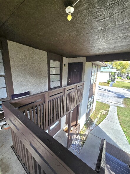 Building Photo - 458 Bentwood Ln