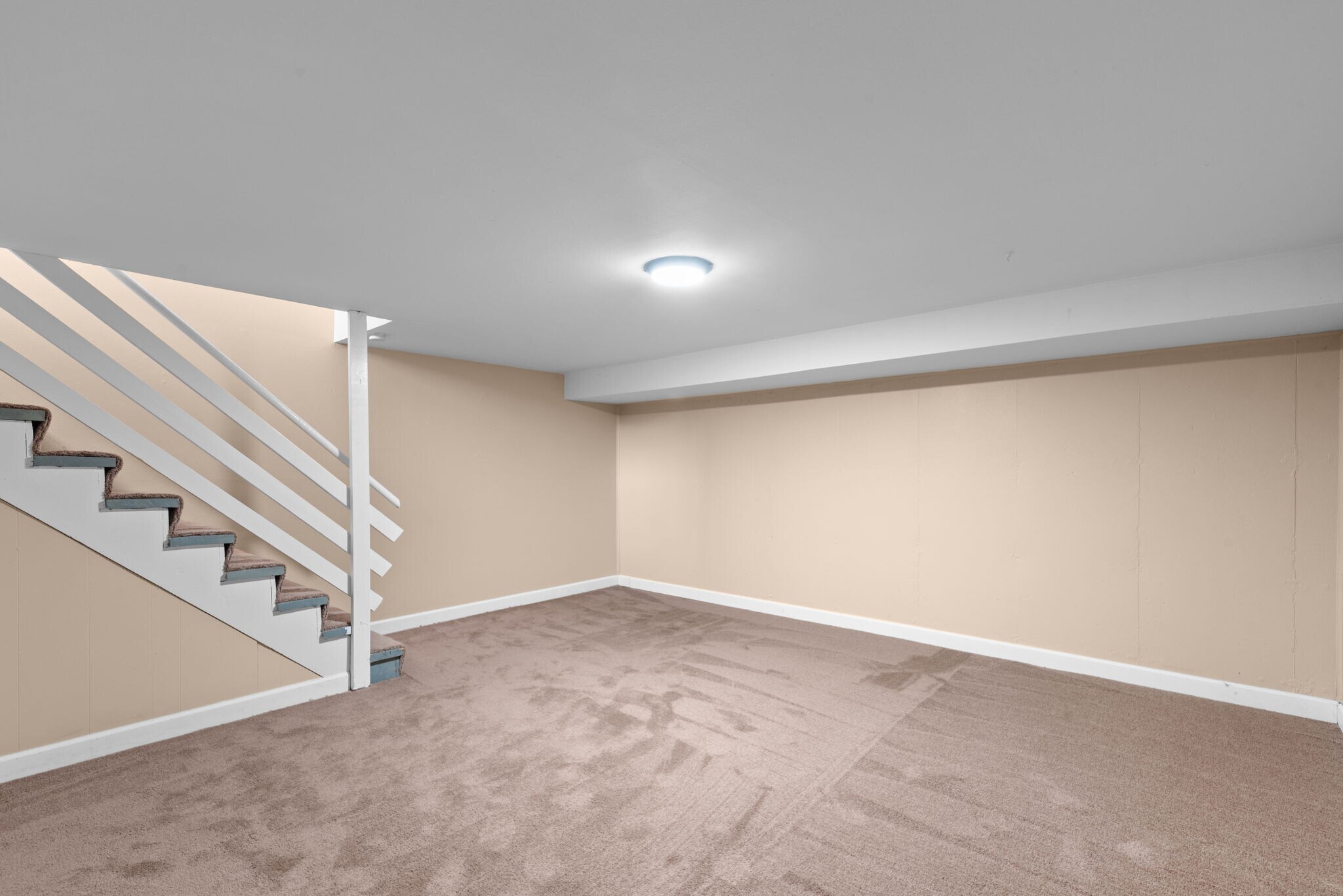 Building Photo - 445 Olian Dr