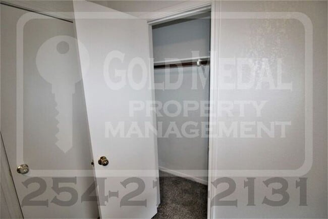 Building Photo - 1710 Aztec Trce