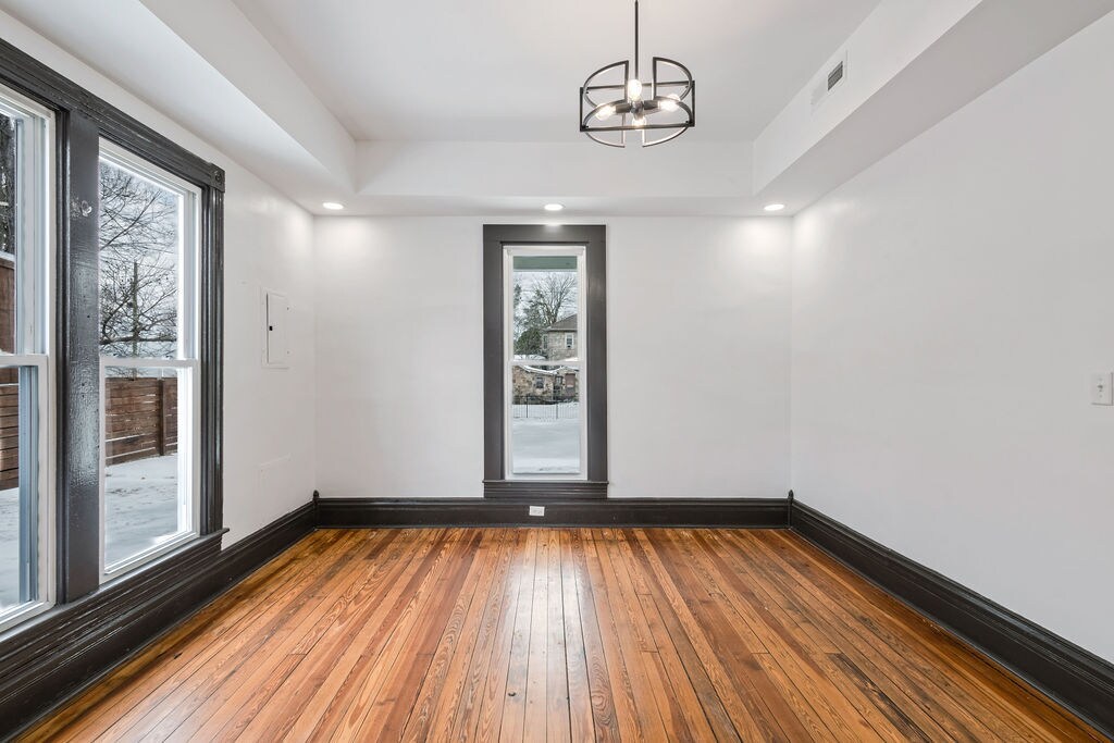 Building Photo - 205 Broadway St