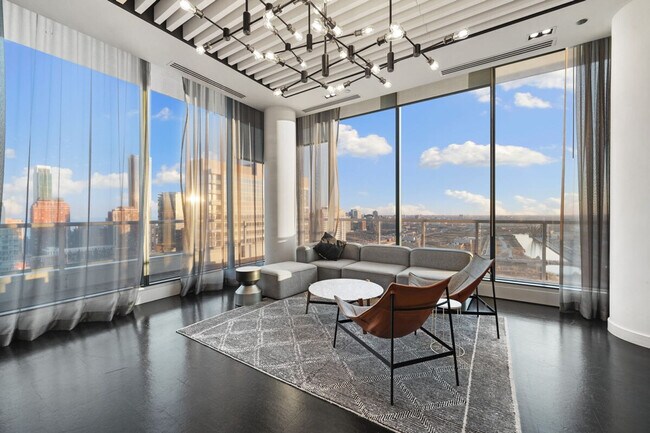 Building Photo - 720 S Wells St