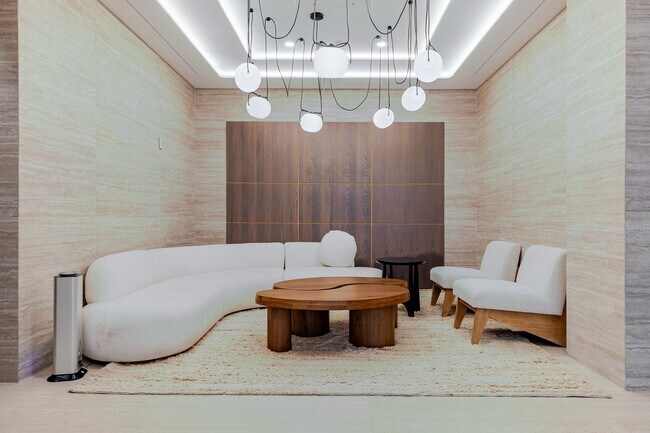 Building Photo - 151 S Elliott Pl