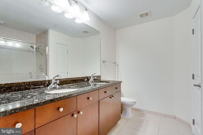 Building Photo - 155 Potomac Passage