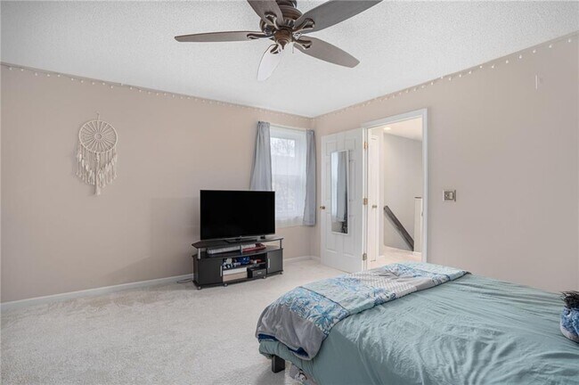 Building Photo - 3524 W Shore Rd