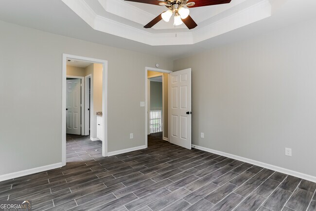 Building Photo - 147 Portland Rd