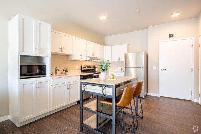 1BR, 1BA - 664 SF - Oakmont Senior Community