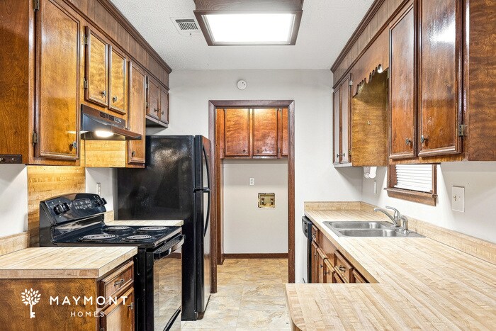 Building Photo - 509 Bruin Ave
