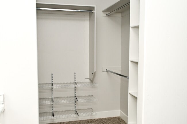 Building Photo - 1593 N 160 W