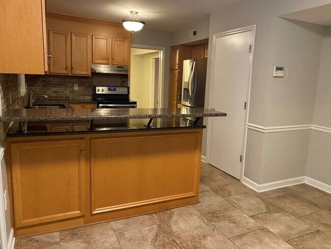 Building Photo - 4 Bedroom South Charlotte Home!