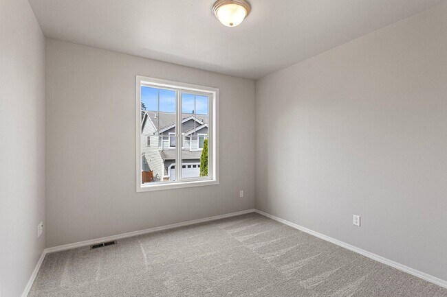 Building Photo - 13125 26th Ave SE