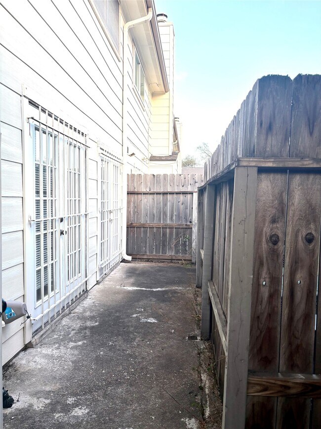 Building Photo - 14213 Lost Meadow Ln