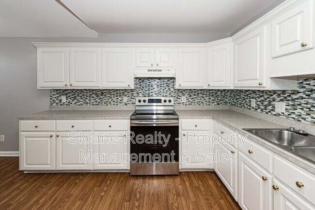 Building Photo - 7856 High Maple Cir