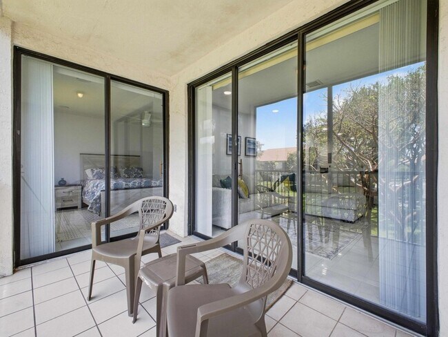 Building Photo - 5157 Floria Way