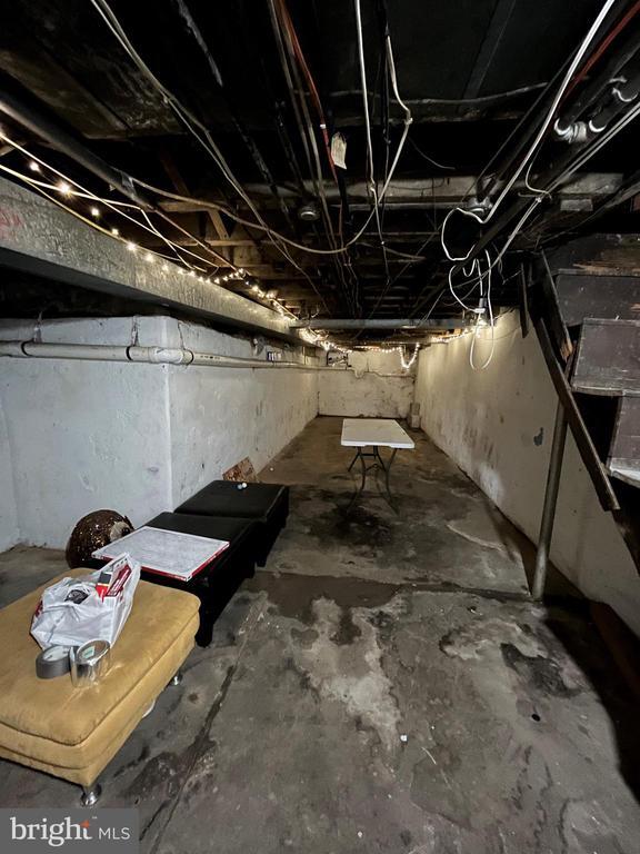 Building Photo - 2032 N Carlisle St