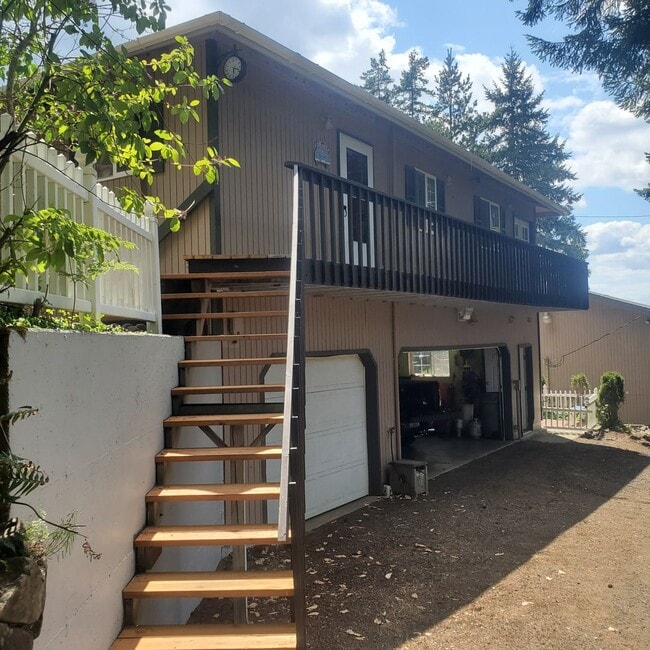 Primary Photo - 1 Bedroom Apartment on Mason Lake