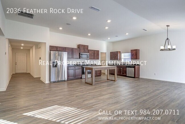 Building Photo - 2036 Feather Rock Dr