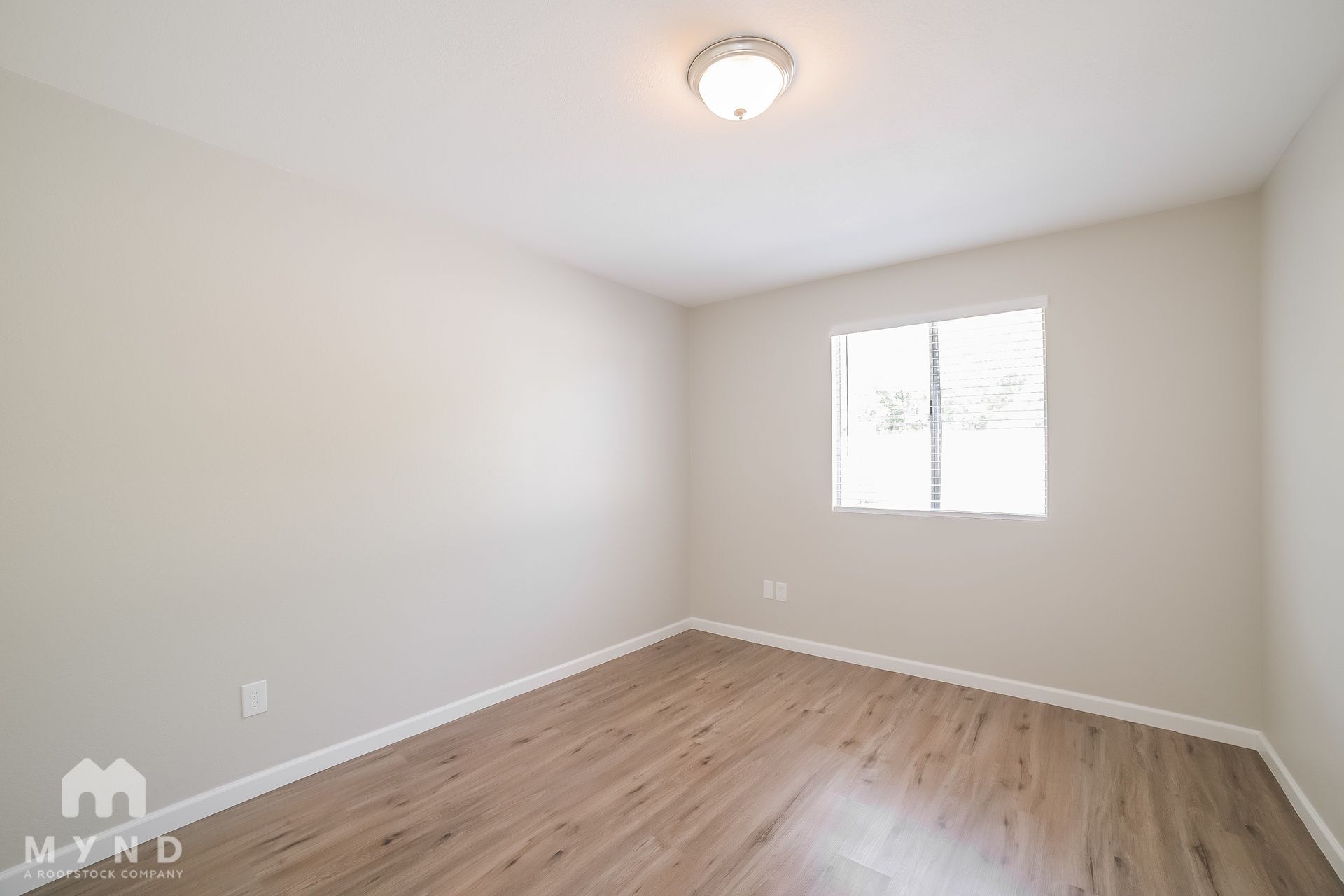 Building Photo - 8336 N 105th Ln