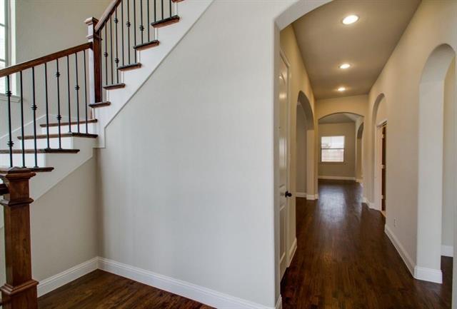 Building Photo - 421 Prairie Run