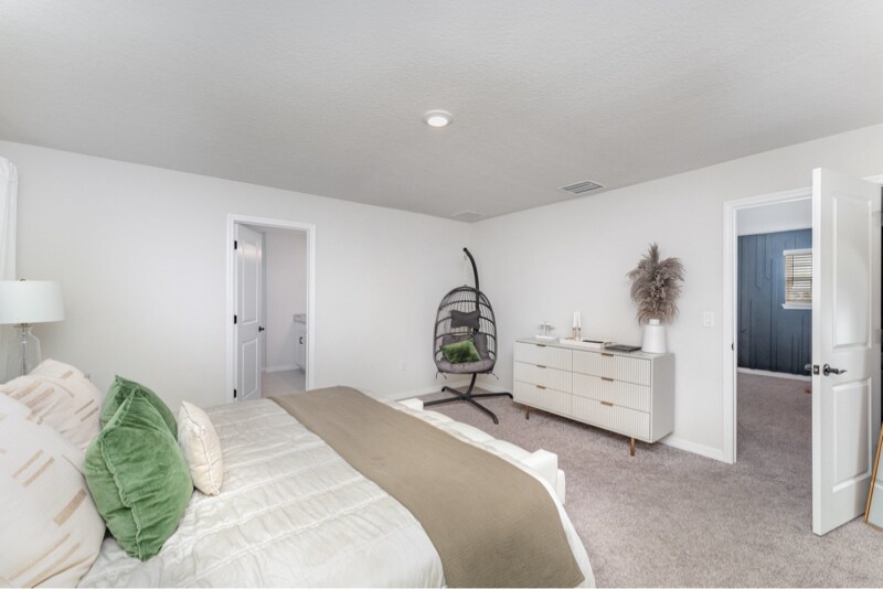 Building Photo - 13532 Palmera Vista Dr