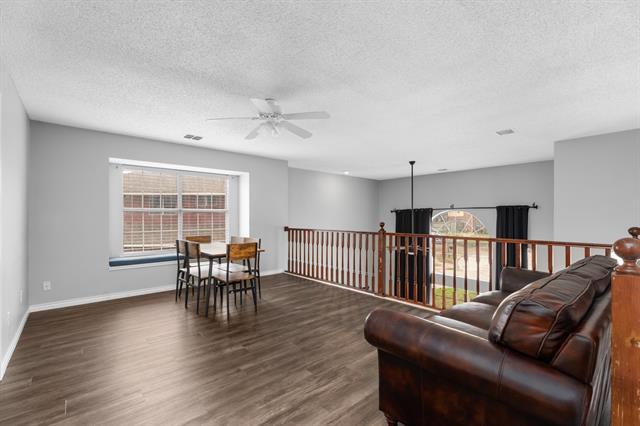 Building Photo - 2422 Whispering Cove Cir