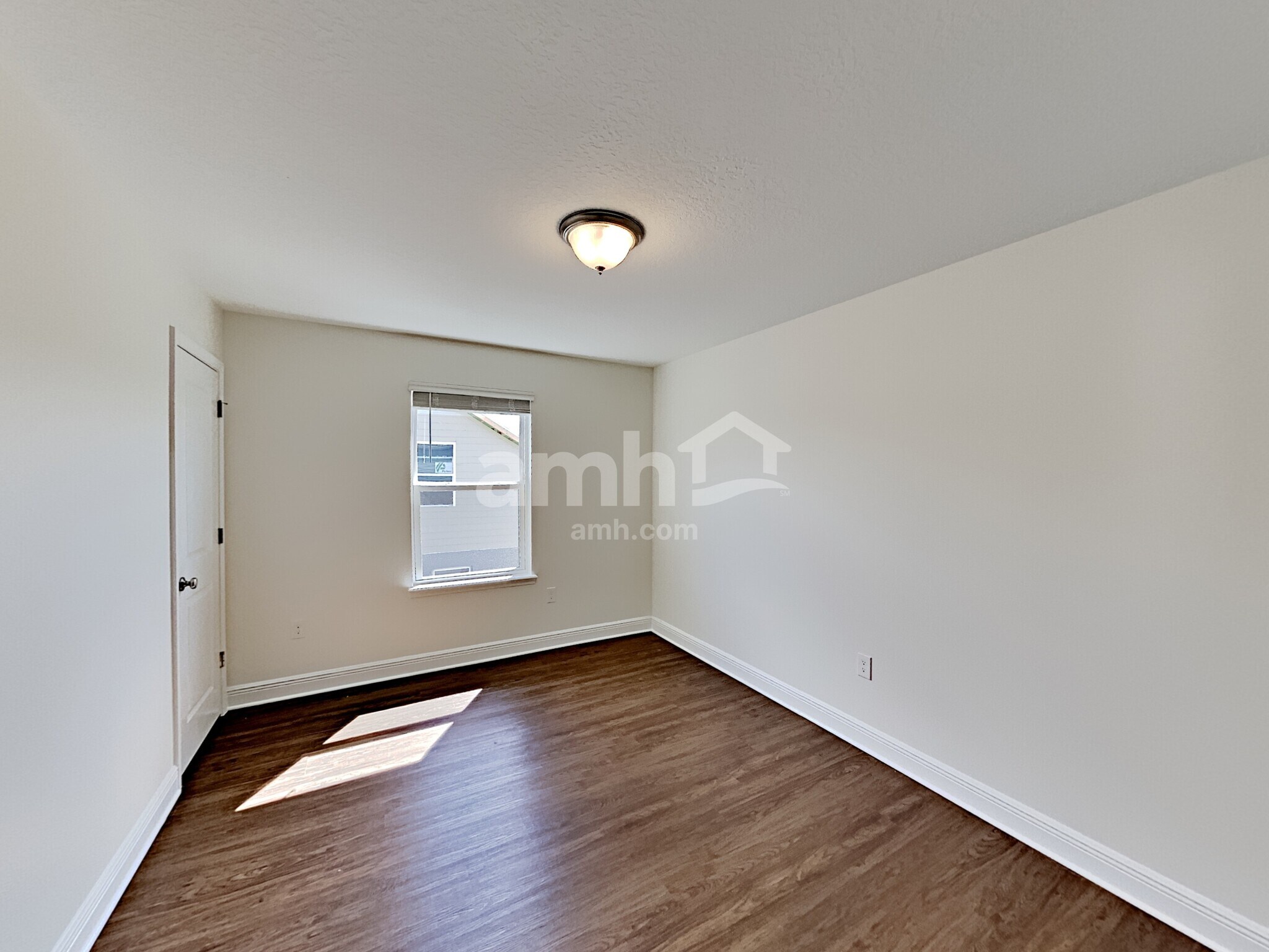 Building Photo - 1366 Celery Ave