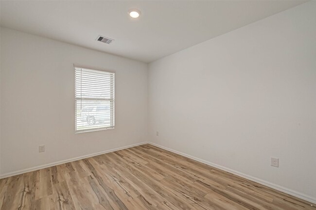 Building Photo - 3426 Golden Amber Ct