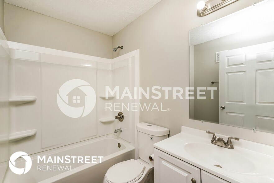 Building Photo - 2821 Rowan St