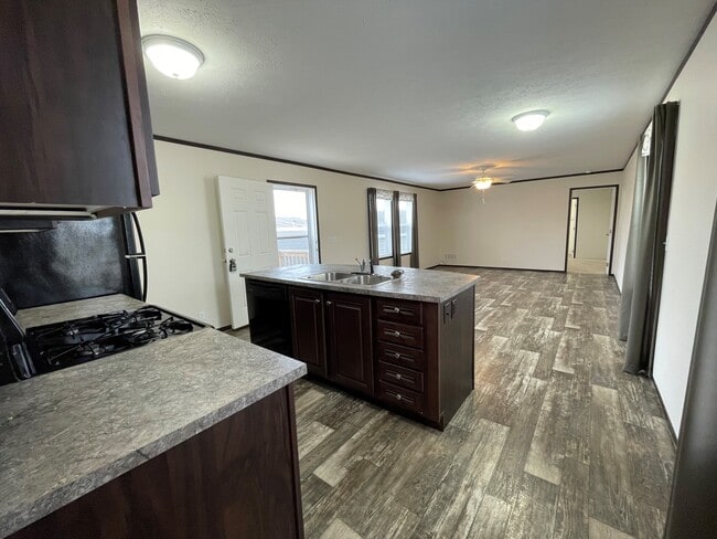 Building Photo - 235 Schirra Ave