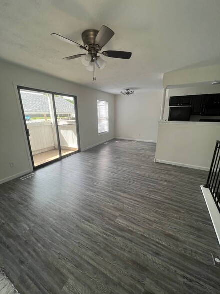 Building Photo - 1717 S Cypress St